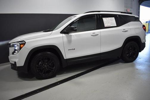 2023 GMC Terrain AWD AT4