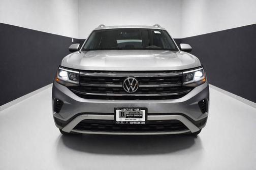 Silver Metallic 2023 Volkswagen Atlas Cross Sport 3.6L V6 SE w/Technology