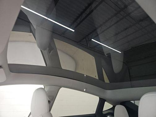 2025 Tesla Model Y Long Range Dual Motor All-Wheel Drive