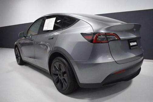 2025 Tesla Model Y Long Range Dual Motor All-Wheel Drive