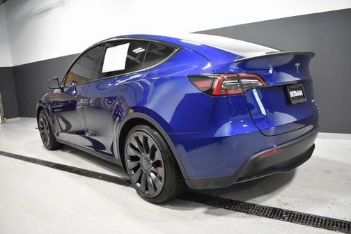 2024 Tesla Model Y Performance Dual Motor All-Wheel Drive