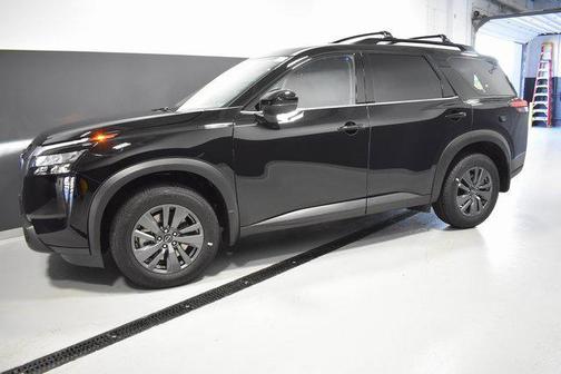 2025 Nissan Pathfinder SV 4WD