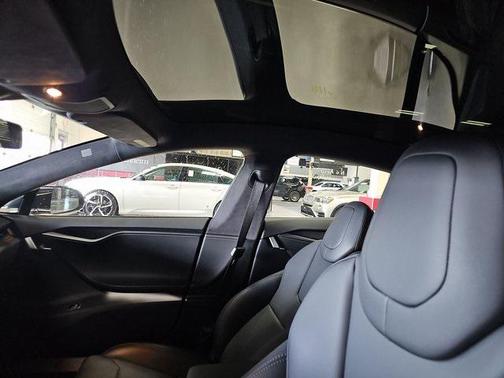 2020 Tesla Model S Long Range