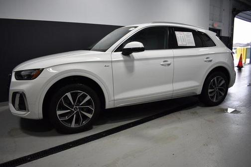 2023 Audi Q5 45 S line Premium Plus