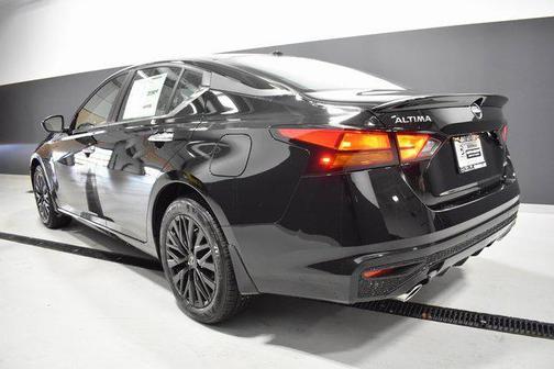 2025 Nissan Altima SV AWD