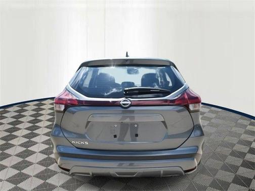 2025 Nissan Kicks S