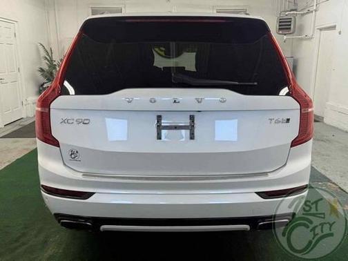 2016 Volvo XC90 T6 R-Design