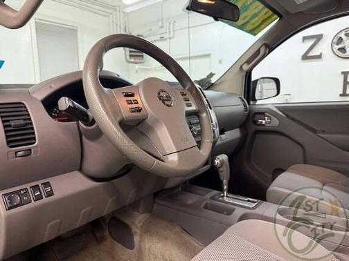 2017 Nissan Frontier SV