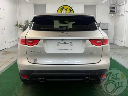 2017 Jaguar F-PACE 35t Prestige