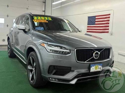 2017 Volvo XC90 T6 R-Design