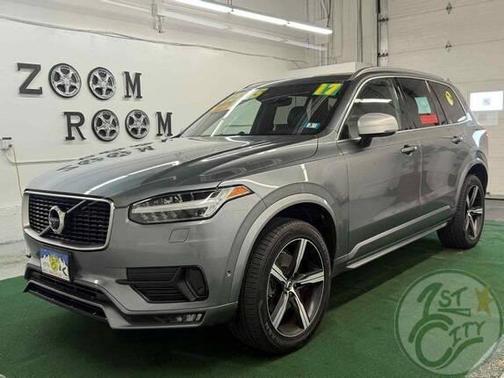2017 Volvo XC90 T6 R-Design