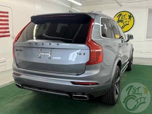 2017 Volvo XC90 T6 R-Design