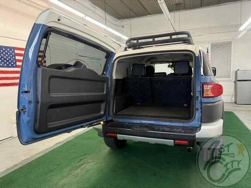 2011 Toyota FJ Cruiser Base
