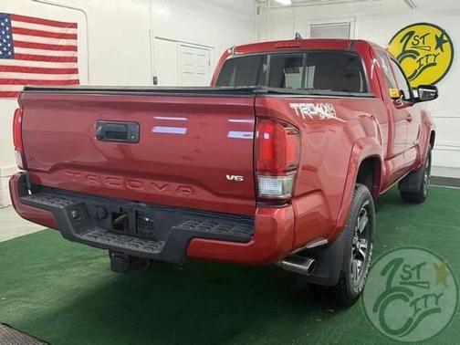 2016 Toyota Tacoma TRD Sport