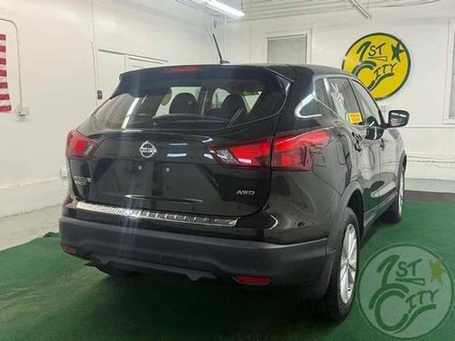 2018 Nissan Rogue Sport S