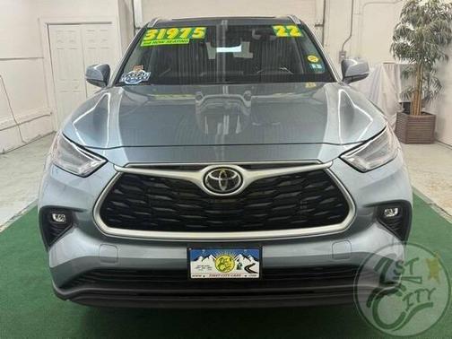 2022 Toyota Highlander XLE