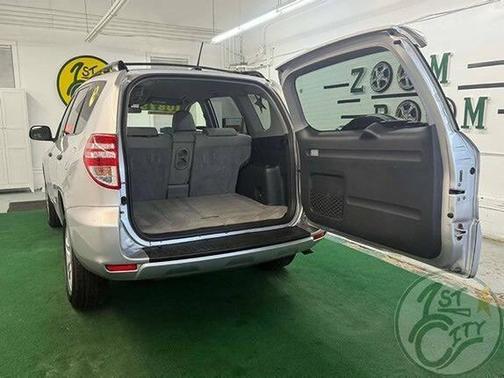 2009 Toyota RAV4 Base