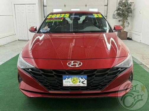 2023 Hyundai ELANTRA SEL