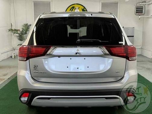 2020 Mitsubishi Outlander SEL