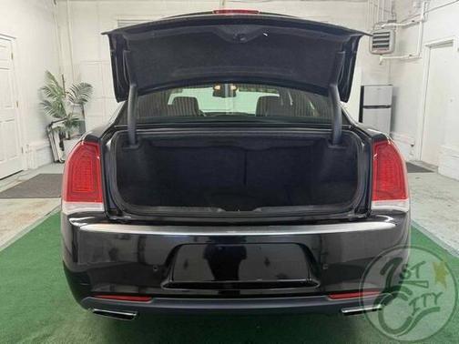 2015 Chrysler 300C Platinum