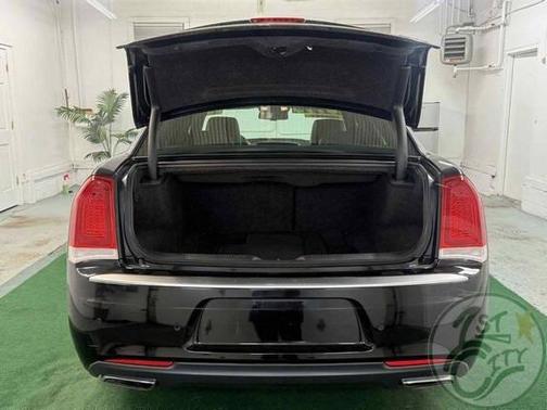 2015 Chrysler 300C Platinum