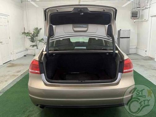 2015 Volkswagen Passat 1.8T Auto S