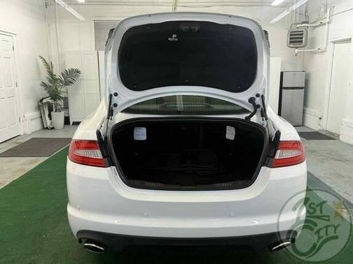 2014 Jaguar XF SC