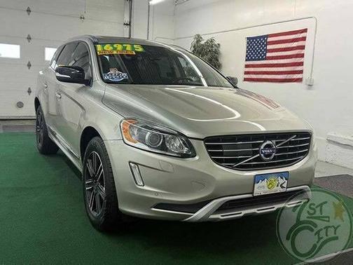 2017 Volvo XC60 T5 Dynamic