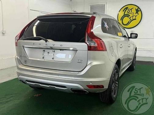 2017 Volvo XC60 T5 Dynamic