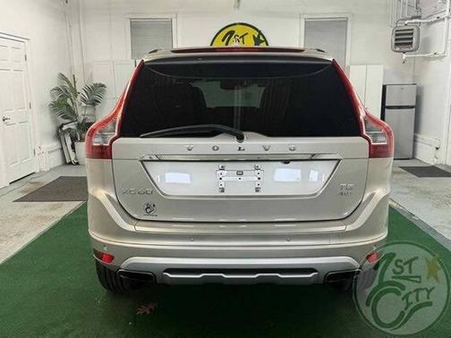 2017 Volvo XC60 T5 Dynamic