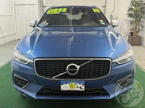 2019 Volvo XC60 Recharge Plug-In Hybrid T8 R-Design