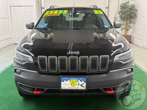 2020 Jeep Cherokee Trailhawk