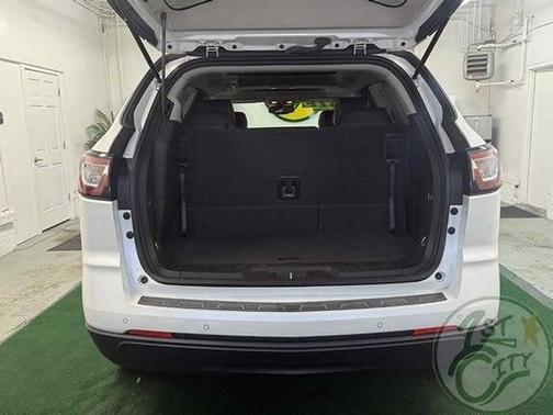 2017 Chevrolet Traverse 2LT