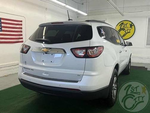 2017 Chevrolet Traverse 2LT