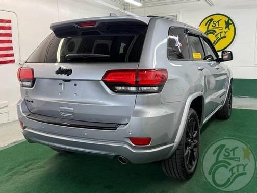 2017 Jeep Grand Cherokee Altitude