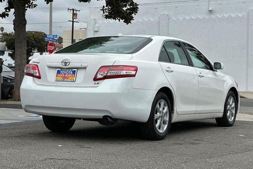 2010 Toyota Camry LE