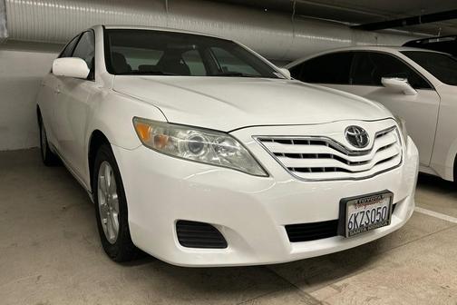 2010 Toyota Camry LE