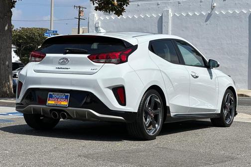 2020 Hyundai Veloster Base