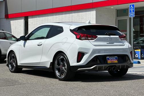 2020 Hyundai Veloster Base