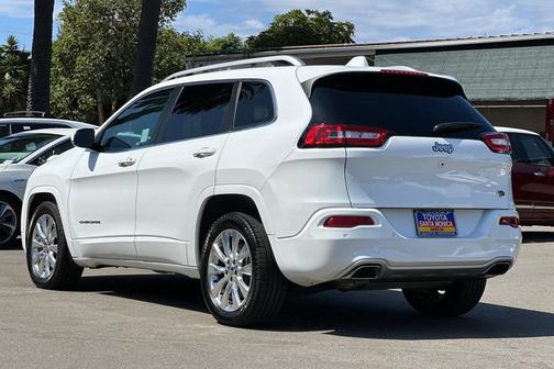 2017 Jeep Cherokee Overland