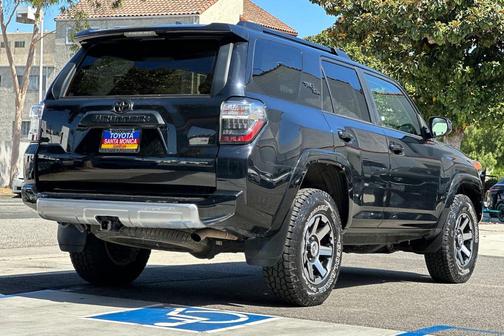 2023 Toyota 4Runner TRD Off Road
