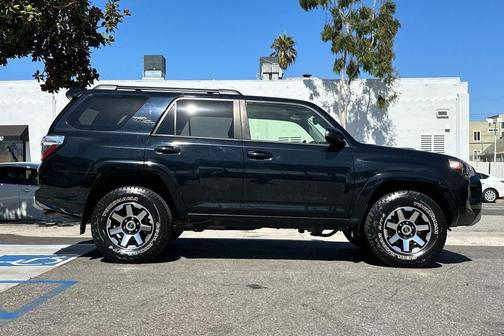 2023 Toyota 4Runner TRD Off Road