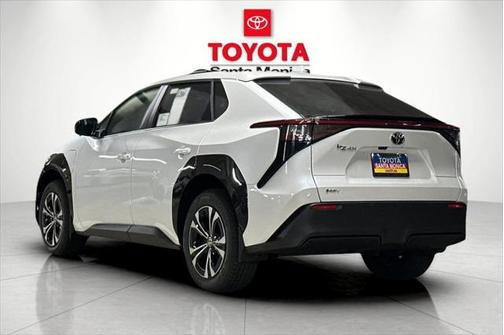 2025 Toyota bZ4X XLE