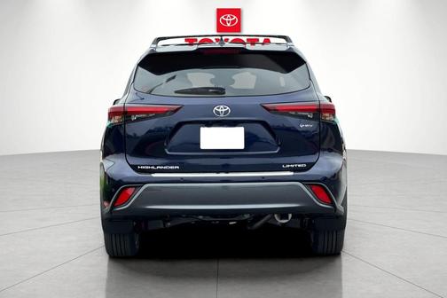 2025 Toyota Highlander Hybrid Limited