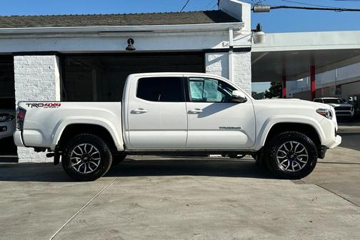 2021 Toyota Tacoma TRD Sport