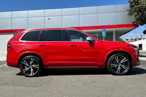 2018 Volvo XC90 T5 R-Design