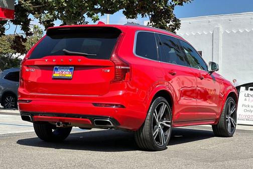2018 Volvo XC90 T5 R-Design