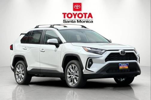 2025 Toyota RAV4 XLE Premium