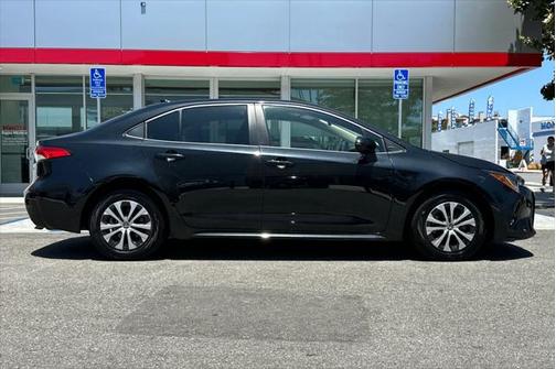 2022 Toyota Corolla Hybrid LE