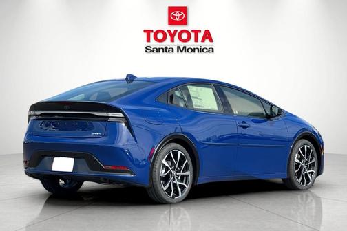 2025 Toyota Prius Plug-In Hybrid